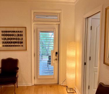 Lake Alfred House | The Signature Orange Grove Suite