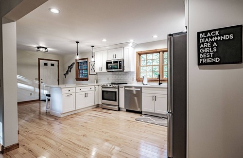 Sunday River Area House | The Ski House on Nordic Knoll - Spacious Ski house, under 10 minutes to Sunday River