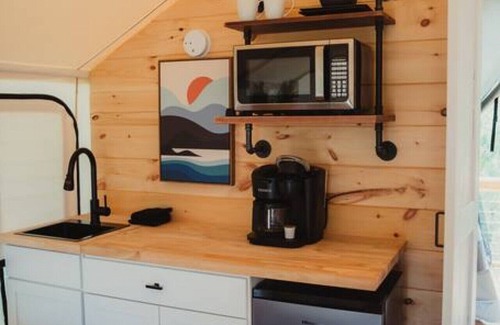 Cadiz RV Rental | The Skinner, Luxury Safari Tent