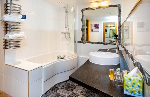Skipton Hotel | The Skipton Hotel - Formerly Hotel Rendezvous