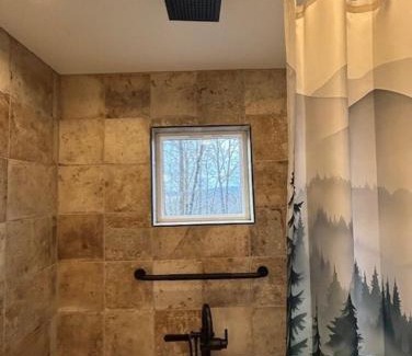Topton House | The Sky Breeze