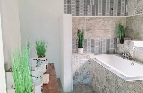 Hoedspruit Cabin | The Sky Safari Lodge - Hoedspruit