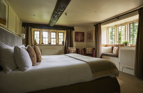 Lower Slaughter Hotel | The Slaughters Country Inn