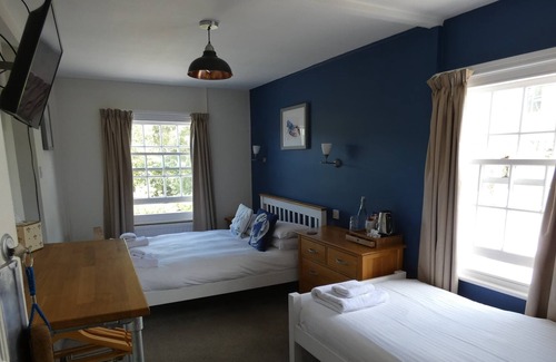 Bantham Bed & Breakfast | The Sloop Inn