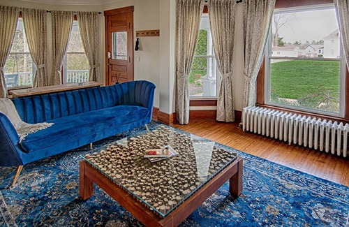 Lexington House | The Smith House - Lexington