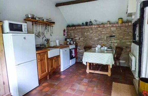 Aymestrey Cottage | THE SMITHY, pet friendly, with open fire in Mortimers Cross
