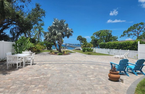 Englewood Villa | The Snapper, at Paradise Cove