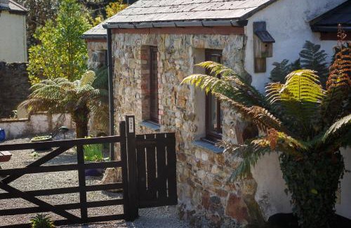 Mylor Churchtown House | The Snug at Cornish Barn Holidays