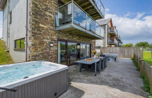 Winnard's Perch House | The Snug - Retallack