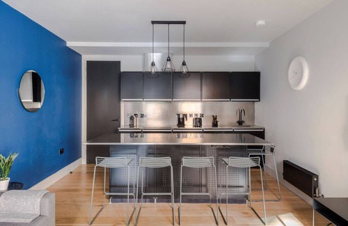 Covent Garden Apartment | The Socialite - Covent Garden - by Frankie Says