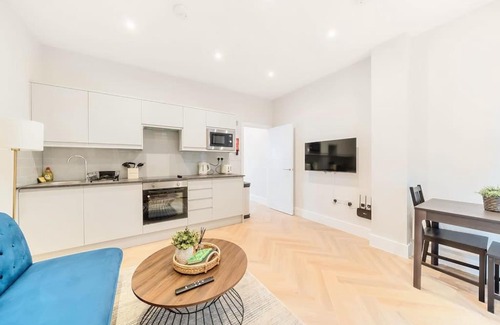 Tooting Apartment | The Solo Haven 20 Min to Central