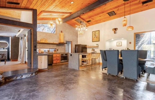 Three Rivers House | The Soul of the River
