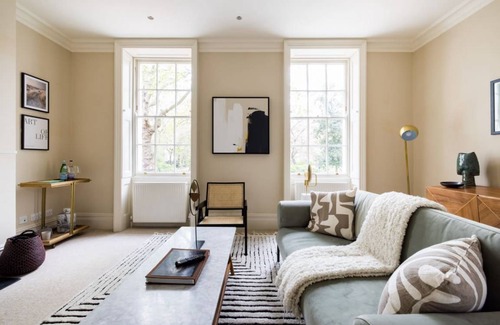 Elephant and Castle House | The Southwark Classic - Stylish 4BDR House With Patio