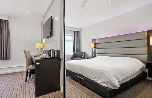 Gilmorton Hotel | The Sparrow Hotel