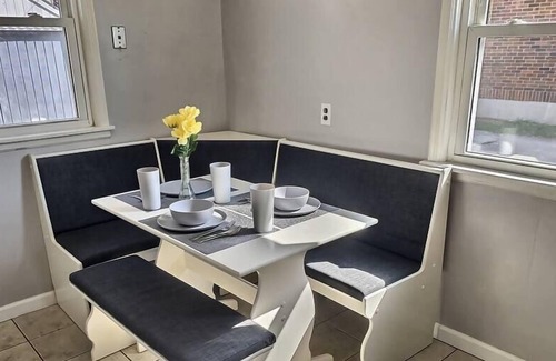Dayton House | THE SPEAKEASY VILLA | 1920s INSPIRED UNIQUE STAY
