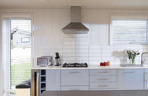 Cheddar Cabin | The Spinney, Strawberryfield Park - a lodge that sleeps 2 guests in 1 bedroom