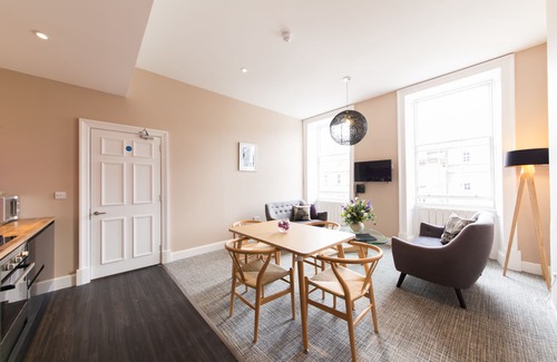 New Town Hotel | The Spires Serviced Apartments Edinburgh