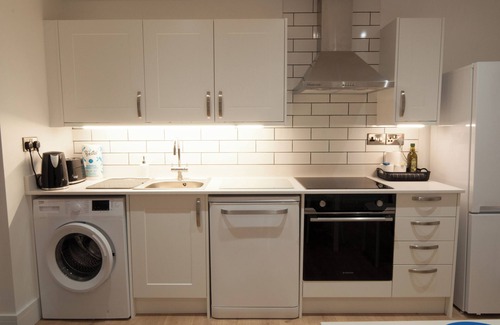 Cheltenham House | The Spitfire - Newly renovated 3-bed house in Cheltenham