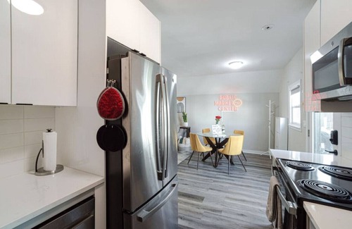 Minor Apartment | The Spot- King Bed, Balcony, BBQ