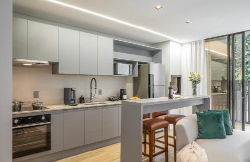 Estados Apartment | The Spot One by Viva - Luxo e acesso direto ao Balneário Shopping