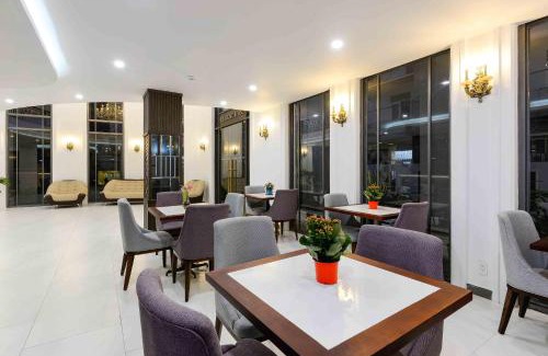 Hang Xanh Apartment | The Spring House