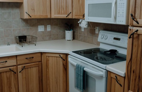 Hiawassee House | The Spur Retreat, home away from home