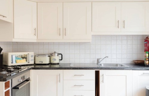 Oxford House | The St Clements Townhouse Bijou central