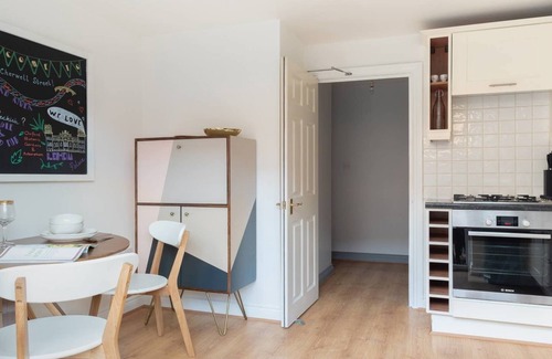 Oxford House | The St Clements Townhouse Bijou central