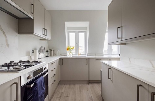 St. Johns Wood Apartment | The St Johns Wood Classic - Snazzy 2bdr Flat