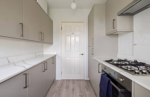 St. Johns Wood Apartment | The St Johns Wood Classic - Snazzy 2bdr Flat