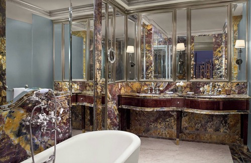 Orchard Hotel | The St. Regis Singapore
