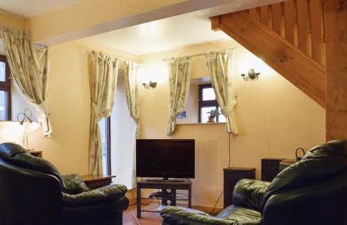 Onecote House | The Stable - B6205