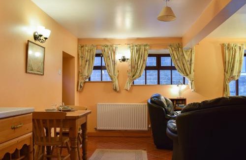 Onecote House | The Stable - B6205