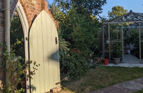 Brent Knoll House | The Stable - cosy, romantic space in a quiet village location