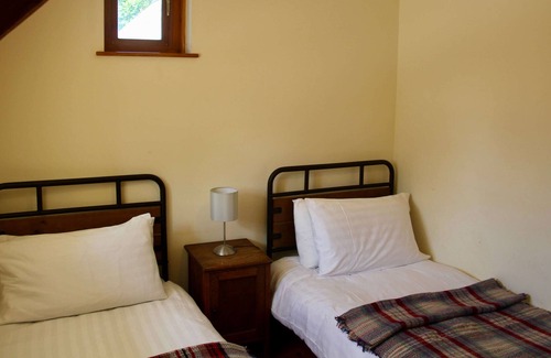 Tremain Cottage | The Stables -3 miles from stunning Aberporth Beach