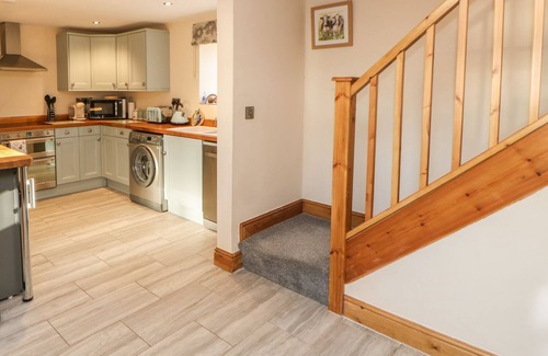 Barnard Castle Cottage | THE STABLES, family friendly, with hot tub in Mickleton, Teesdale