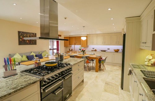 Belbroughton Cottage | THE STABLES, family friendly, with a garden in Belbroughton