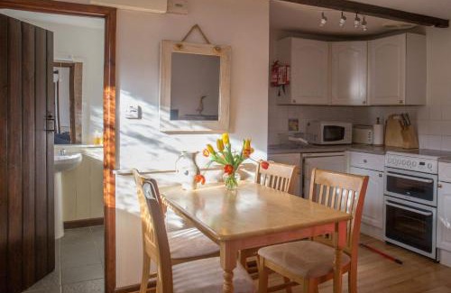 Hartland House | The Stables