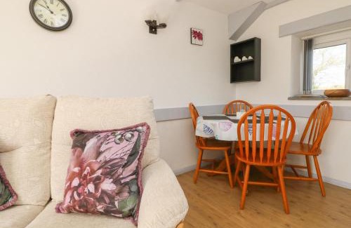 Holsworthy House | The Stables