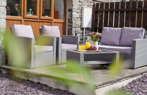 Llandysul Apartment | The Stables