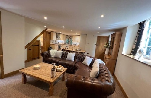 Lullington Cottage | The Stables, Orchardleigh Estate