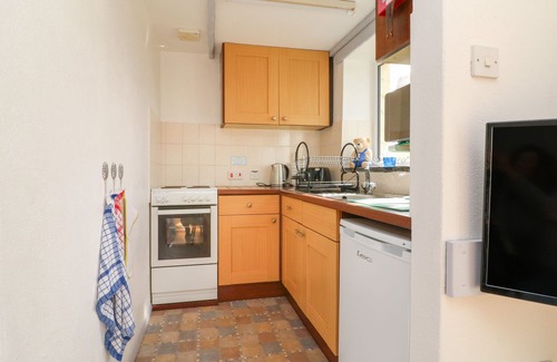 Holsworthy Cottage | THE STABLES, pet friendly, with pool in Holsworthy