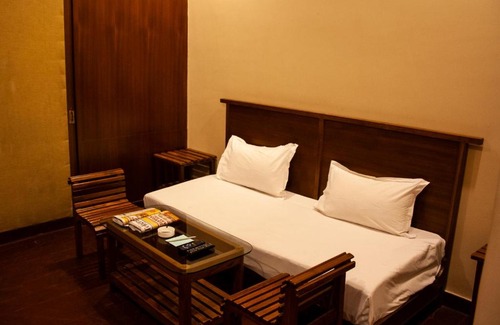 Salt Lake Hotel | The Stadel