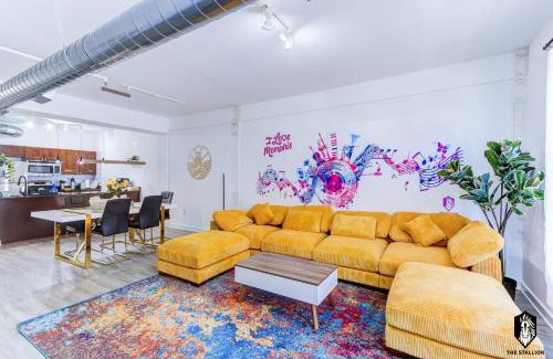 Downtown Memphis Apartment | The Stallion #209 - Walk to Museums, Luxe Loft with free gated & covered parking