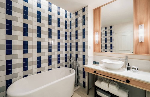 Phra Athit Hotel | The StandardX Bangkok Phra Arthit
