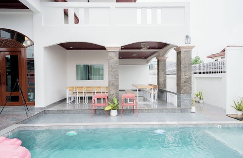 Hat Yai Villa | The Star Pool Villa Hatyai