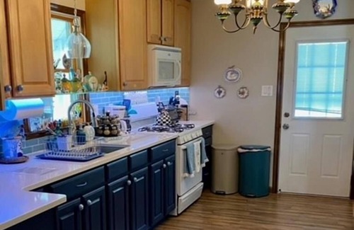 Villas House | The Starfish House.PET FRIENDLY & just a few minutes from the Delaware Bay!