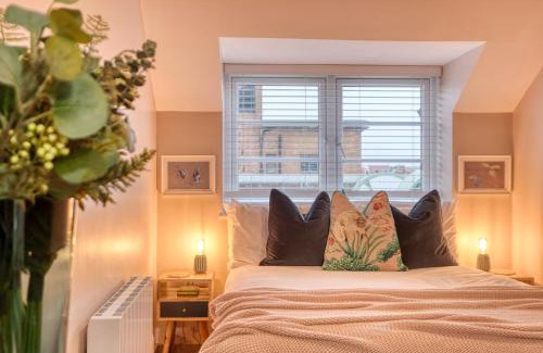 Pontrilas Apartment | The Station Loft City Centre 1-Bed Apartment
