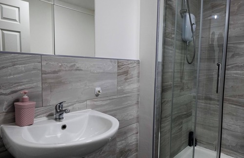 Old Trafford Apartment | The Stay Luxe