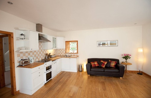 Ascog Cottage | The Steading Farm Cottage In The Trossachs With Pool And Hot Tub